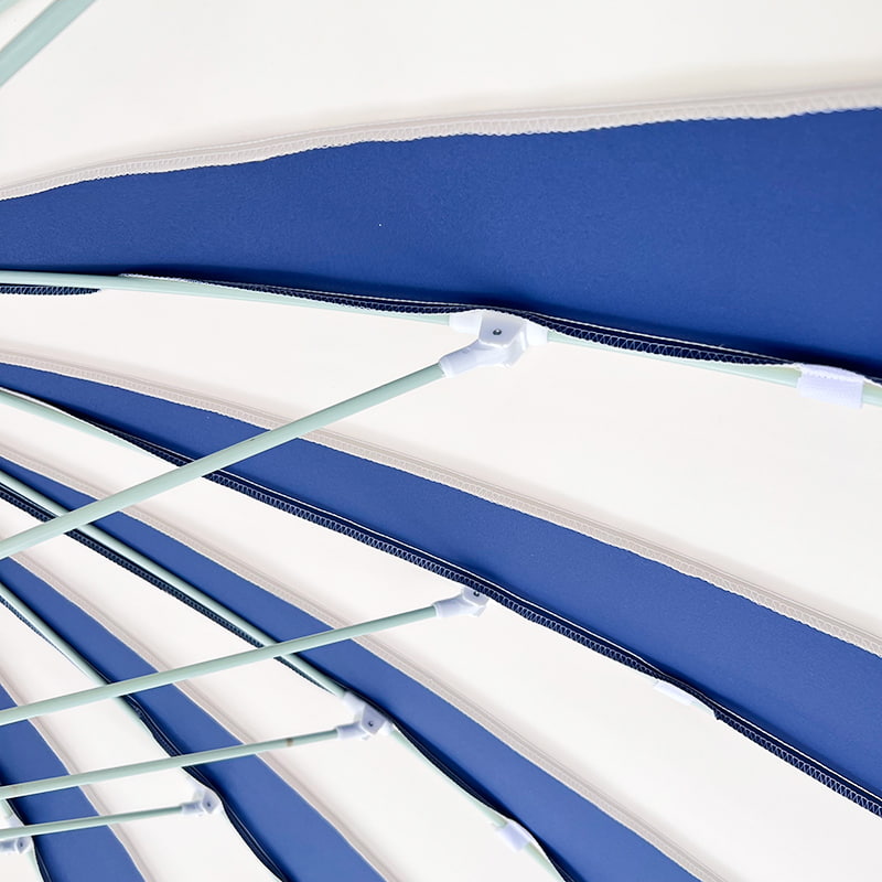 2.5M 파란색과 흰색 패치워크 파고다 우산