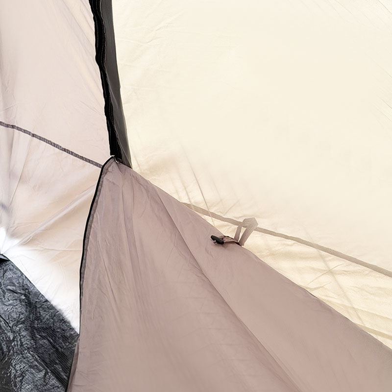 차량 후면과 연결되는 야외 캠핑용 복층 텐트