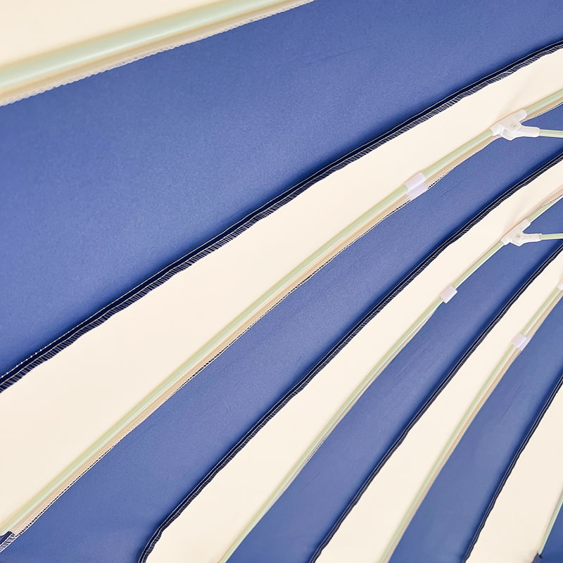 2.5M 파란색과 흰색 패치워크 파고다 우산